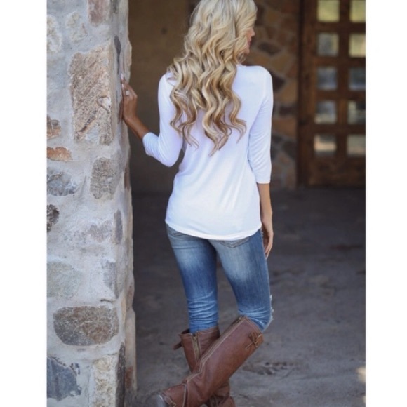 They have arrived ⭐️✳️ ❤️  🔥white GORGEOUS TOP - Picture 4 of 5